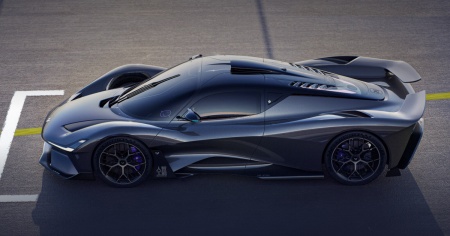 Robo X, la hypercar cinese con guida autonoma in pista