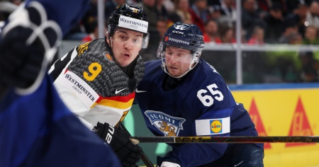 Si è aperto il Mondiale di casa: la Finlandia batte la Germania