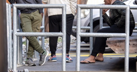 Abusi contro i richiedenti, ex funzionaria della migrazione a processo