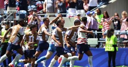 Australia ko, Stati Uniti a punteggio pieno