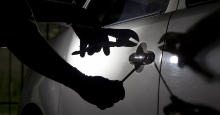 Ancora ladri francesi di auto di lusso: uno ha 13 anni