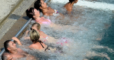 L'intera Svizzera boccheggia: Ticino verso una notte tropicale
