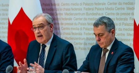 Cassis e Parmelin stringono la cinghia: tagli alla cooperazione internazionale