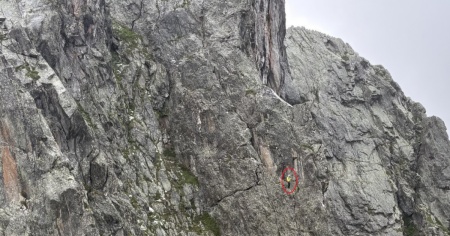 Malore a 2500 metri, soccorsi difficili: la Rega salva due alpinisti sul Pizzo del Prévat