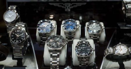 Orologi svizzeri: l'export si stabilizza in maggio