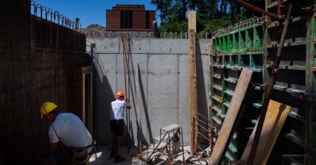 Costruire costa sempre di più: il Ticino è la regione più colpita