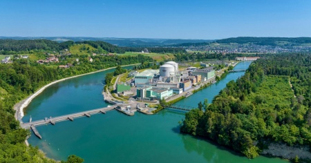 L'Aare è troppo caldo, scollegati due reattori nucleari di Beznau