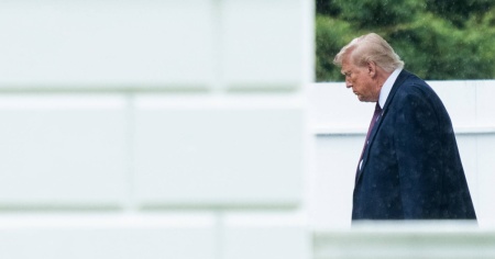 Il Senato frena Trump: approvata risoluzione sull’Iran