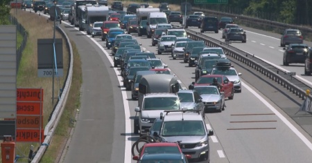 Temperature estreme, crepe sull’A13: intervento urgente e code