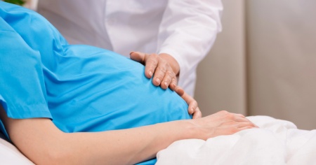 Nascite ancora in calo ma il trend rallenta: in aumento i cambi di sesso