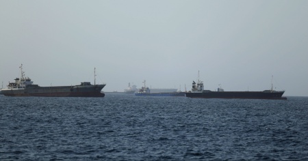 Per smaltire il traffico arretrato a Hormuz ci vorranno settimane