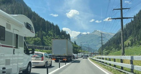 Tunnel chiuso: incidente blocca la galleria