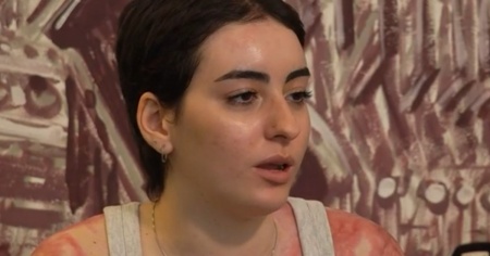 «Uscita d'emergenza chiusa con la catena»: la verità di Sofia sull’inferno del Constellation