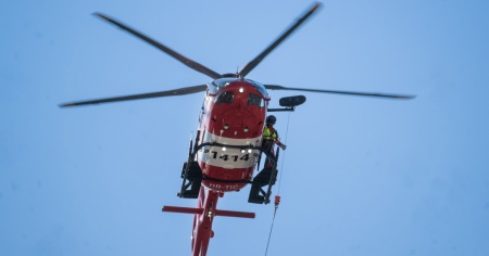 Colpito da una trave, 29enne in pericolo di vita
