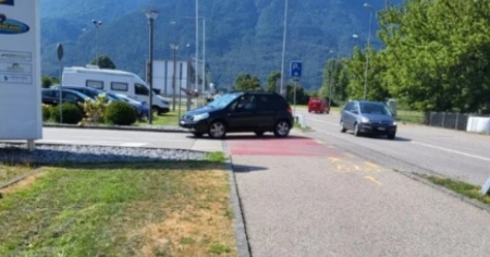 Sicurezza stradale a Riazzino, l’ATA torna a segnalare i rischi su via allo Stradonino