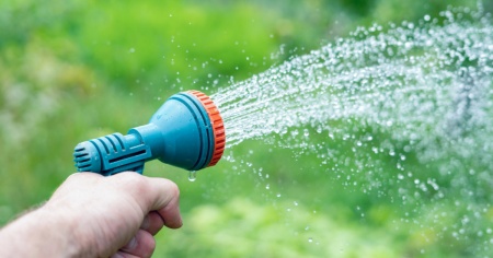 Appello del Municipio per risparmiare acqua: «Ne stiamo usando troppa»
