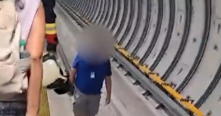 Skymetro bloccato, 50 passeggeri a piedi nel tunnel