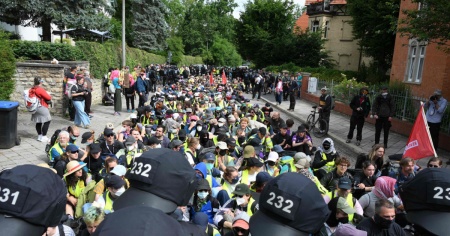 Circa 20mila persone in protesta contro AfD