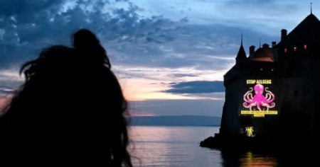 Azione di Greenpeace al castello Chillon