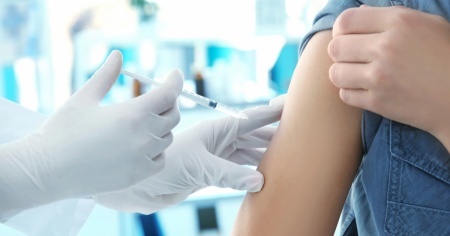 Migliorano le vaccinazioni ma 13,5 milioni di bambini restano a "dose zero"