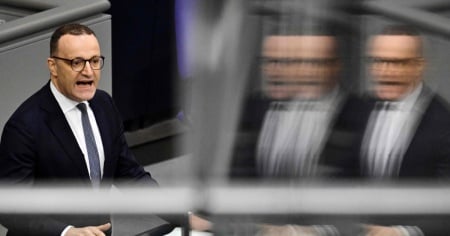 Maternità surrogata: il capogruppo CDU, Jens Spahn, si dimette