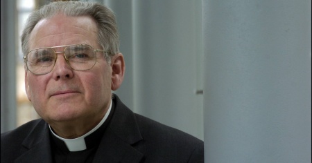 Morto l'ex vescovo dello scandalo pedofilia che sconvolse la Chiesa