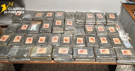 Sequestrati oltre 111 chili di cocaina purissima