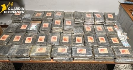 Sequestrati oltre 111 chili di cocaina purissima