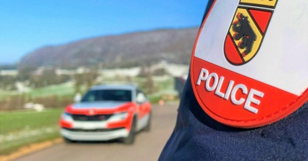 Lite sul treno, parte un colpo di pistola
