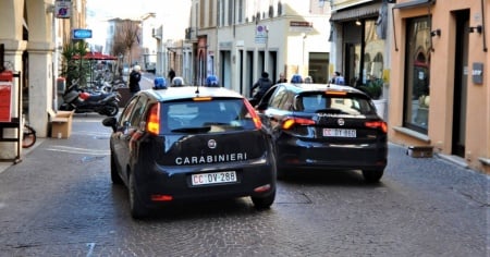 Donna svizzera trovata morta in casa dopo due mesi, scoperto un "tesoretto"