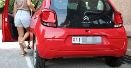«Donne, proteggete le vostre targhe»