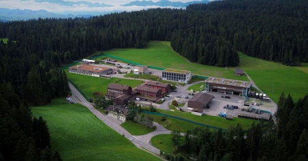 Droni sconosciuti sorvolano la caserma di Jassbach