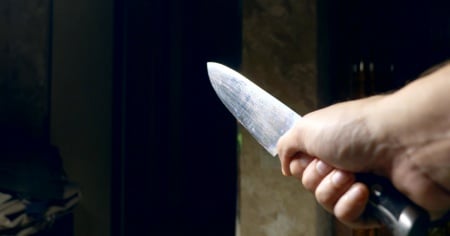 La lite degenera e spunta un coltello: due feriti in ospedale