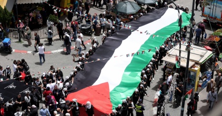 Palestinesi al voto in autunno