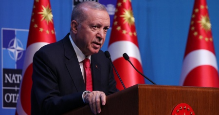 Dieci anni fa il tentato golpe contro Erdogan
