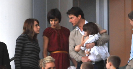 Anche la figlia di Tom Cruise rinuncia al cognome del padre
