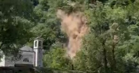 Frana sopra la chiesetta della Madonna della Valle: il video