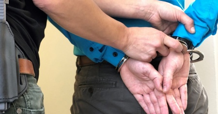 Inducono l'82enne a prelevare 20mila franchi, ma la truffa viene sventata