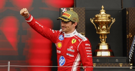 Silverstone si tinge di rosso
