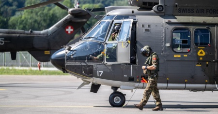 Da Locarno alla Francia: tre Super Puma in missione contro gli incendi