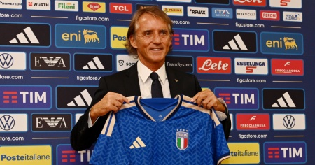 L'Italia riparte da Mancini: «Voglio farmi perdonare»