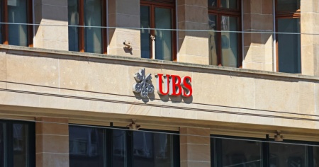 UBS batte le attese: utile trimestrale a 2,8 miliardi di dollari