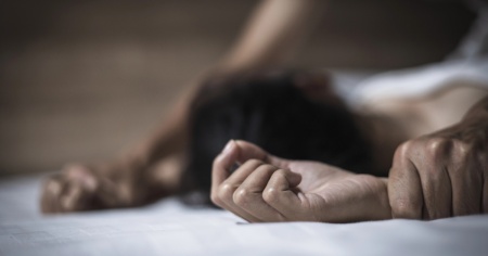 Sedavano le proprie partner e poi le stupravano: smantellata rete internazionale di abusi