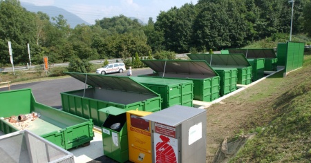 Ecocentri e canicola: «Cittadini confusi. Opportuno un orario estivo stabile»