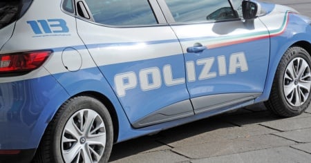 Uomo ammanettato muore durante un intervento della polizia