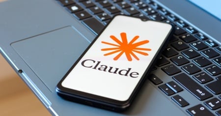 Privacy in pericolo: chat con Claude finite online su Google