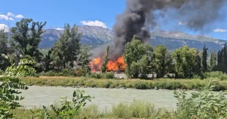 Brucia un impianto di incenerimento rifiuti