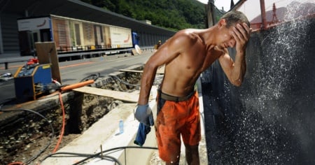 Arriva la canicola di Grado 4: «Anche chi è in buona salute è a rischio»