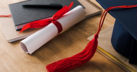 Licenza di scuola media per privatisti: consegnati 55 diplomi