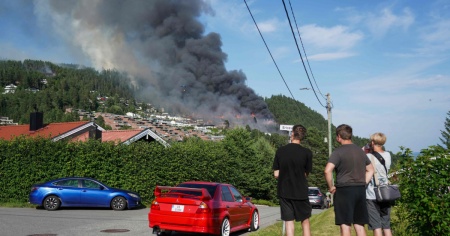 Maxi incendio: 400 persone messe in sicurezza
